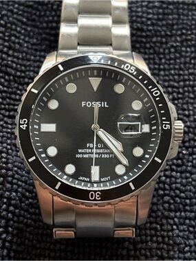Fossil Men's Silver Stainless Steel Watch with Black Dial